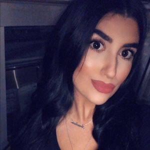 Meet your Posher, Anastasia